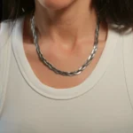 Κολιέ με τριπλή αλυσίδα πλεξούδα
